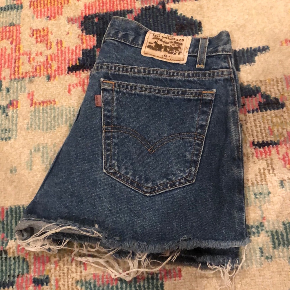 Vintage high rise Levi denim shorts